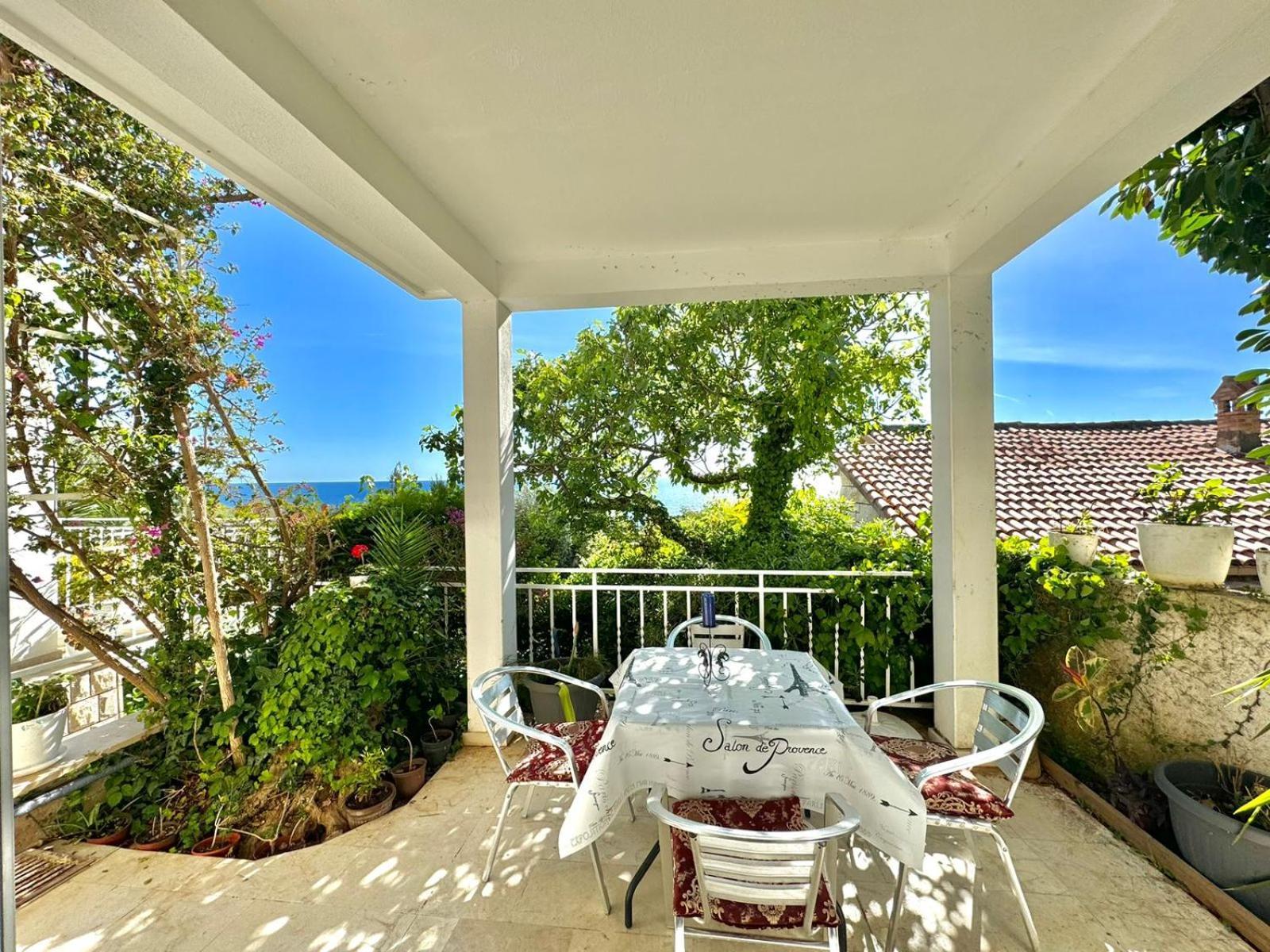 Sun Rose Apartments Sveti Stefan Exteriör bild