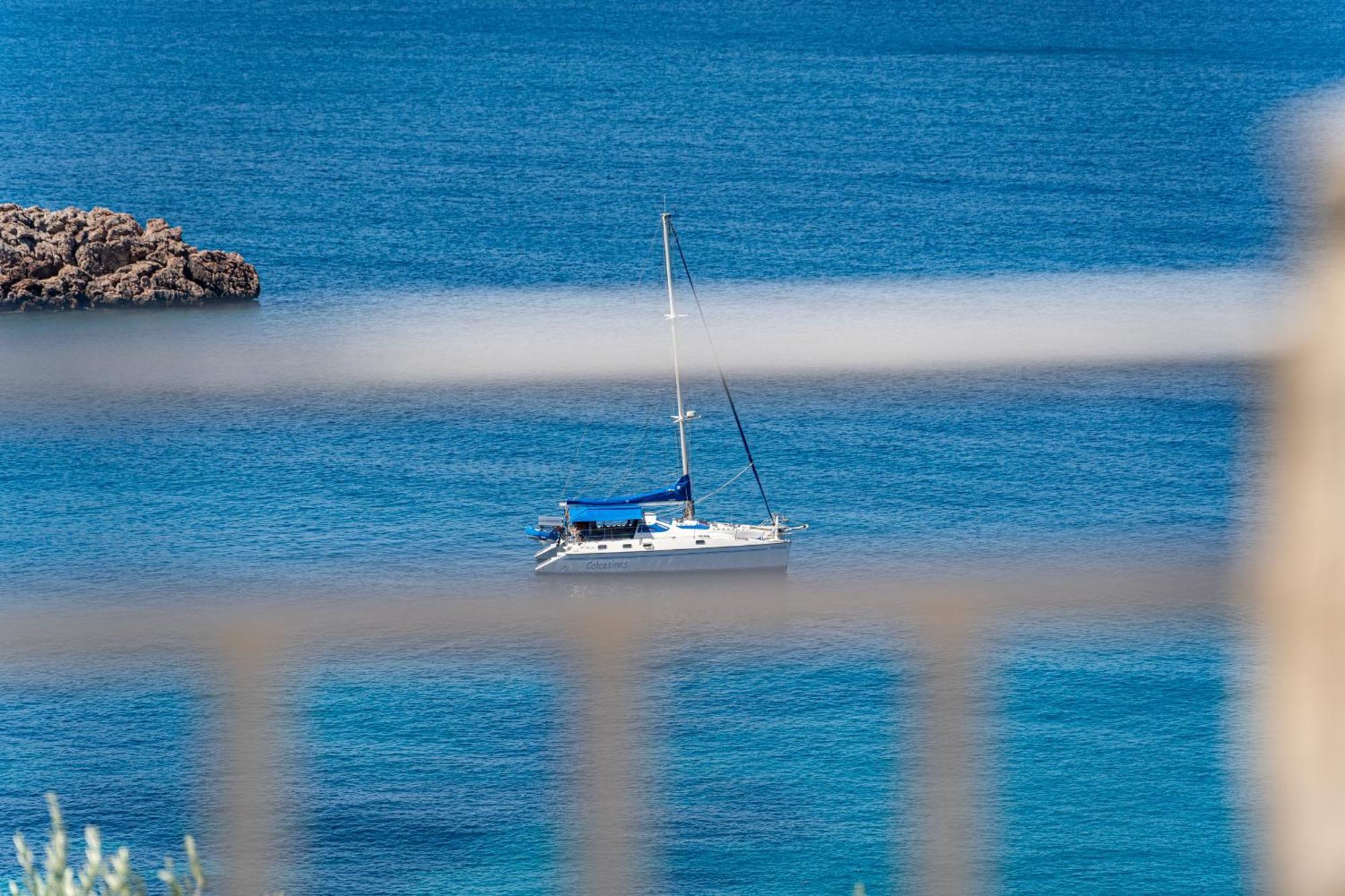 Sun Rose Apartments Sveti Stefan Rum bild